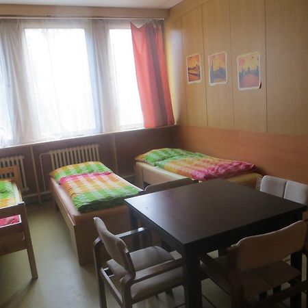 Říčany Hostel Monty المظهر الخارجي الصورة